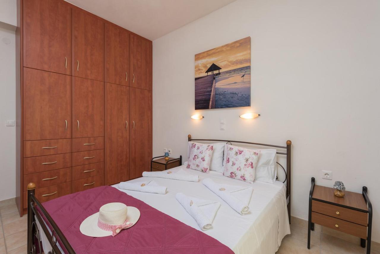 Domus Lukas Apartments Marathiás المظهر الخارجي الصورة